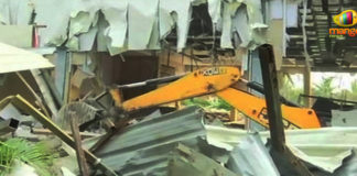 AP High Court Rejects Lunch Motion Petition, HC rejects plea to stop Praja Vedika demolition, Praja Vedika building demolition, house motion petition on demolition Praja Vedika, Mango News, AP High Court dismissed petition on Praja Vedika demolish, TDP on Praja Vedika Demolish,
