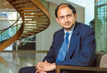 Viral Acharya Resigns As Deputy Governor Of RBI Viral Acharya Resigns As Deputy Governor Of RBI, RBI Deputy Governor Viral Acharya resigns, Dy Governor Viral Acharya resigns, In 2nd High profile Exit in RBI, RBI Deputy Gov Viral Acharya quits, who is viral acharya, Viral acharay resignation, Mango News