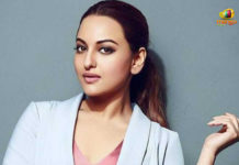 Moradabad Police Visit Sonakshi Sinha’s Residence In Mumbai, UP Police visit Sonakshi Sinha house, Sonakshi Sinha Cheating Case, Sonakshi Sinha in Legal Trouble, Actress Sonakshi Sinha Fraud Case, FIR Against Sonakshi Sinha, Case of fraud filed against Sonakshi Sinha in UP, Mango News