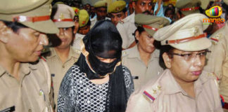 BJP Leader Swami Chinmayanand, Chinmayanand Arrested, Latest Political Breaking News, Law Student Alleges Chinmayanand Of Sexual Assault, Law Student Who Accused Chinmayanand Arrested, Law Student Who Accused Chinmayanand Arrested In Extortion Case, Mango News, MP Swami Chinmayanand, National News Headlines Today, national news updates 2019, National Political News 2019, Rape Case Against BJP Leader Swami Chinmayanand, SIT Interrogates Chinmayanand