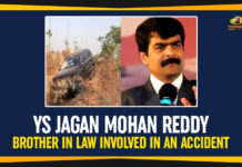 YS Jagan Mohan Reddy Brother In Law Involved In An Accident Andhra Pradesh Chief Minister, Bro Anil Kumar, Bro Anil Kumar Accident, Bro Anil Kumar Car Accident, Garikapadu check post, Hyderabad, Jaggayyapeta mandal, krishna district, Mango News, Vijayawada, YS Jagan Brother In Law Accident, ys jagan mohan reddy, YS Sharmila Husband Accident