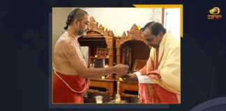 #ChinnaJeeyarSwamy, chinna jeeyar swamy, Chinna Jeeyar Swamy Ashramam, Chinna Jeeyar Swamy Latest News, CM KCR, CM KCR And Chinna Jeeyar Swamy Meeting, CM KCR Chinna Jeeyar Swamy, cm kcr live, CM KCR Live News, CM KCR Meets Chinna Jeeyar Swamy, CM KCR Visits Chinna Jeeyar Swamy Ashram, Jammi Plant, Jammi Saplings, KCR, Mango News, Telangana cm kcr, Telangana CM KCR Meets Chinna Jeeyar Swamy, Telangana CM KCR Visits Chinna Jeeyar Swamy Ashram To Discuss Yadadri Temple Inauguration, Yadadri Temple Inauguration