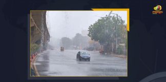IMD alert, IMD Heavy Rain Warning, IMD Issues Heavy To Moderate Rainfall Alerts, IMD Issues Heavy To Moderate Rainfall Alerts In Telangana, IMD Issues Rain Alert In Telangana, IMD Issues Rain Alerts For Next Few Days Rain Continues, IMD Issues Rain Alerts In Telugu States, Indian Meteorological Department, Mango News, Telangana Rain Alerts, Telangana: IMD Issues Rain Alerts For Next Few Days Rain Continues Killing Two People