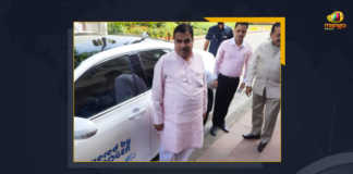 Nitin Gadkari Rides Green Hydrogen Car To Parliament, Green Hydrogen Car To Parliament, Nitin Gadkari Rides Green Hydrogen Car, Hydrogen Car, Hydrogen Car, Green Hydrogen Car, Parliament, India will soon become a green hydrogen exporting country, Union Minister Nitin Gadkari, Union Minister, Nitin Gadkari, Union Minister Nitin Gadkari Rides Green Hydrogen Car To Parliament, Parliament Latest News, Parliament Live Updates, Parliament Latest Updates, Mango News,