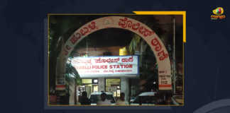 Karnataka Section 144 Imposed In Hubli Till April 23 After Stone Pelting, Karnataka Police imposed Section 144 of the Code of Criminal Procedure in Hubli City, Section 144 Imposed In Hubli Till April 23 After Stone Pelting, Stone Pelting, Stone Pelting In Hubli, Hubli Stone Pelting, Section 144 Imposed In Karnataka, Karnataka Section 144 Imposed, Section 144 has been imposed in the view of the recent clash outside the Hubli Police Station, Hubli Police Station, Section 144, Section 144 News, Section 144 Latest News, Section 144 Latest Updates, Section 144 Live Updates, Mango News,