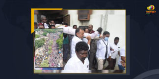 Telangana Damodar Rakesh Final Rites Underway With Participation Of TRS Leaders, Damodar Rakesh Final Rites Underway With Participation Of TRS Leaders, Telangana Damodar Rakesh, Telangana Damodar Rakesh Final Rites, Final rites of the youth Damodar Prakash, Damodar Prakash who died during the massive protest at Secunderabad Railway Station, massive protest at Secunderabad Railway Station, Secunderabad Railway Station massive protest, Secunderabad Railway Station, Damodar’s family started his funeral procession in Telangana's Warangal district, CM KCR Announces Rs 25 Lakh Ex-Gratia To Rakesh who Lost Life in Protest at Secunderabad Railway Station, Telangana CM KCR Announces Rs 25 Lakh Ex-Gratia To Rakesh who Lost Life in Protest at Secunderabad Railway Station, KCR Announces Rs 25 Lakh Ex-Gratia To Rakesh who Lost Life in Protest at Secunderabad Railway Station, 25 Lakh Ex-Gratia To Rakesh who Lost Life in Protest at Secunderabad Railway Station, Rakesh who Lost Life in Protest at Secunderabad Railway Station, Protest at Secunderabad Railway Station, 25 Lakh Ex-Gratia To Rakesh, 25 Lakh Ex-Gratia, Rakesh who Lost Life in Protest, Secunderabad Railway Station, Agnipath Protests Live Updates, Agnipath Issue,Agnipath Protests, Agnipath protests in Telangana, Agnipath Scheme, Agnipath Scheme Updates, Agnipath, Agnipath Protests Highlights, #AgnipathScheme, #AgnipathRecruitmentScheme, #AgnipathSchemeProtest, #Agnipath, Mango News,