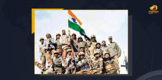 PM Modi Draupadi Murmu Remembers Brave Jawans Of Kargil War On 23rd Vijay Diwas, Kargil Vijay Diwas 2022 President Droupadi Murmu and PM Modi Pays Tribute To War Heroes, President Droupadi Murmu and PM Modi Pays Tribute To War Heroes, PM Modi Pays Tribute To War Heroes, President Droupadi Murmu Pays Tribute To War Heroes, Tribute To War Heroes, Kargil Vijay Diwas 2022, 2022 Kargil Vijay Diwas, Kargil Vijay Diwas, President Droupadi Murmu, tributes to soldiers who lost their lives in 1999 Kargil War on Kargil Vijay Diwas, 1999 Kargil War, Kargil Vijay Diwas 2022 tributes to soldiers who lost their lives in 1999 Kargil War, Defence Minister Rajnath Singh and several other Ministers paid tribute to the brave hearts of Kargil War, Kargil Vijay Diwas 2022 News, Kargil Vijay Diwas 2022 Latest News, Kargil Vijay Diwas 2022 Latest Updates, Kargil Vijay Diwas 2022 Live Updates, Mango News,