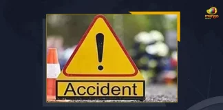 AP Bus Collides With Lorry In Sri Sathya Sai District Leaves 8 Injured, Bus Collides With Lorry In Sri Sathya Sai District, Bus Collides With Lorry Leaves 8 Injured, Sri Sathya Sai District, Bus Collides With Lorry, Private travel bus collides a lorry, Eight people injures, road accident in Sri Sathya Sai district, Sri Sathya Sai district road accident News, Sri Sathya Sai district road accident Latest News And Updates, Sri Sathya Sai district road accident Live Updates, Mango News,