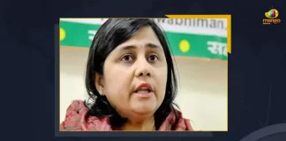 Netaji Subhash Chandra Bose's Great Grand Daughter Under House Arrest In Prayagraj, Subhash Chandra Bose's Great Grand Daughter Under House Arrest In Prayagraj, Rajshree Chaudhary Bose has been put under house arrest in reserve police Line, Rajshree Chaudhary Bose has been put under house arrest, Prayagraj reserve police Line, Rajshree Chaudhary Bose house arrest, Rajshree Chaudhary Bose arrest, Netaji's great-granddaughter, Bose's grand-daughter, Vishwa Hindu Sena, Kashi Vishwanath temple Jal Abhishek, Rajshree Chaudhary Bose arrest News, Rajshree Chaudhary Bose arrest Latest News, Rajshree Chaudhary Bose arrest Latest Updates, Rajshree Chaudhary Bose arrest Live Updates, Mango News,