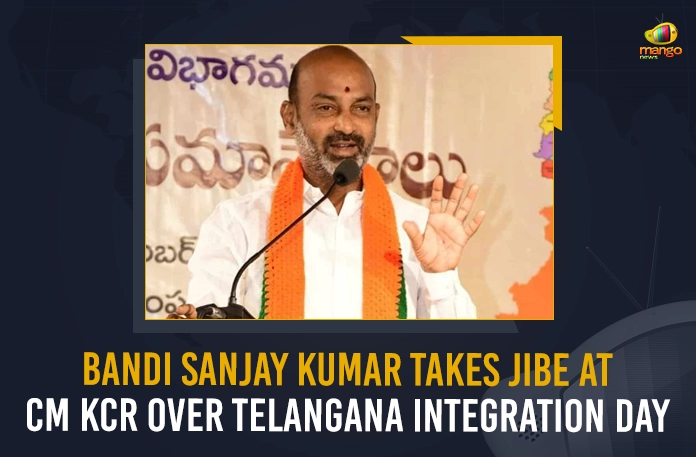 Bandi Sanjay Kumar Takes Jibe At CM KCR Over Telangana Integration Day Bandi Sanjay Kumar Takes Jibe At CM KCR Over Telangana Integration Day, Bandi Sanjay Kumar Comments on KCR, Bandi Sanjay Over Telangana Integration Day, Telangana BJP Chief Bandi Sanjay Kumar, Telangna CM KCR, Mango News, Mango News Telugu, Telangana Jathiya Samaikyatha Dinotsavaalu, Telangana Jathiya Samaikyatha Dinotsavaalu 2022, Telangana Integration Day 2022, Telangana Integration Day , Telangana Integration Day Latest News And Updates, Telangana Jathiya Samaikyatha Dinotsavaalu, Telanagana Integration Day Celebrations