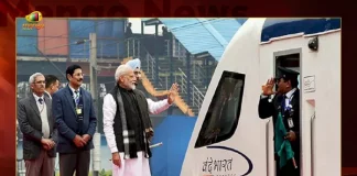 PM Modi Flags Off Upgraded Version Vande Bharat Express Train From Gandhinagar Station, Pm Modi Flags Off Vande Bharat Express, PM Modi Flags Off Gandhinagar-Mumbai Central, Mango News, Mango News Telugu, PM in Gujarat, PM Narendra Modi, PM Modi in Gujarat Live Updates, PM Modi To Flag Off Vande Bharat, Vande Bharat Express, Vande Bharat Express, Gandhinagar-Mumbai Central, PM Narendra Modi Latest News And Updates