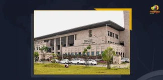 AP HC Issues Orders Allowing Only 600 Farmers In Maha Padayatra Against 3 Capitals, AP HC Issues Orders Maha Padayatra, AP HC Allowing Only 600 Farmers, Amaravati Farmers Maha Padayatra, Mango News, Mango News Telugu, Maha Padayatra Temporarily Stopped, Amaravati Farmers Stops Maha Padayatra, Mango News, Mango News Telugu, TDP Chief Chandrababu , YSR Congress Party, TDP Party, Amaravati Farmers Maha Padayatra, Perni Nani Latest News And Updates, TDP News And Live Updates