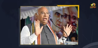 Mallikarjun Kharge Is New President Of Indian National Congress, Indian National Congress New President, Mallikarjun Kharge New President, Indian National Congress New President Mallikarjun Kharge, Mango News, Mango News Telugu, Congress President Election, Sonia Gandhi Rahul Priyanka Voted , Candidates Kharge Sashi Tharoor,Aicc President Rahul Gandhi, Rahul Gandhi Aicc President, All India Congress Committee , Indian National Congress, Sonia Gandhi, Mallikarjun Kharge