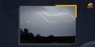 Telangana Lightning Strike Kills 3 People In Warangal, Three Killed Lightning Strike Telangana , Two Injured In Lightning Strike In Telangana, Lightning Strike Kills 3 In Warangal, Mango News, Mango News Telugu, Telangana Lightning Strike, Warangal Lightning Strike, Warangal Lightning Strike Kills 3 People, Lightning Strike Kills 3 People, Telangana Latest News And Updates, Warangal Lightning Strike News, Lightning Strike News And Live Updates