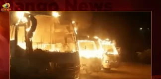 Private Buses Catch Fire In Kukatpally In Hyderabad,Hyderabad,Hyderabad Crime News,Mango News,Mango News Telugu,Telangana Crime News,Hyderabad Crime News Yesterday,Telangana Crime News Today,Hyderabad Crime Branch,Hyderabad Crime,Hyderabad Crime News And Latest Updates,Hyderabad Crime News Telugu,Hyderabad Police News