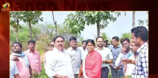 Hailstorm In Warangal Worries Farmers Over Damaged Crops,Hailstorm In Warangal Worries,Farmers Over Damaged Crops,Farmers Worries In Warangal,Mango News,Hailstorm Leaves Farmers in Tears,Rains Destroy Standing Harvested Crops,Rain Hailstorm Cause Heavy Damage,Farmers Suffering Due To Damaged Mirchi Crops,Mirchi Farmers Concerns With Crop Damage,Warangal Latest News,Warangal Live News Today,Warangal Farmers Latest News and Updates