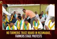 No Turmeric Trust Board In Nizamabad, Farmers Stage Protests No Turmeric Trust Board In Nizamabad Farmers Stage Protests,No Turmeric Trust Board,No Turmeric Trust Board In Nizamabad,Nizamabad Farmers Stage Protests,Telangana farmers put up hoardings,Nizamabad Turmeric Trust Board Latest News,Mango News,Nizamabad Turmeric Trust Board Latest Updates,Nizamabad Turmeric Trust Board Live News,Nizamabad Turmeric Trust Board News Today,Nizamabad Farmers Protest Latest News,Nizamabad Farmers Protest Latest Updates,Nizamabad Farmers Protest Live News