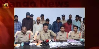 Nalgonda Police Seizes Ganja And Arrest Peddler,Nalgonda Police Seizes Ganja,Police Seizes Ganja,Nalgonda Police Arrest Peddler,Mango News,Drug peddler arrested,Ganja From Vizianagaram to Mumbai,Nalgonda Police Latest News,Nalgonda Police Latest Updates,Nalgonda Police Live News,Nalgonda Ganja Latest News,Nalgonda Peddler Arrest,Nalgonda Peddler Arrest Latest News,Nalgonda Peddler Arrest Latest Updates,Nalgonda Peddler Arrest Live News