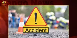 Scorpio Overturns In Anantapur District Leaving 5 Injured,Scorpio Overturns In Anantapur,Anantapur District Leaving 5 Injured,Scorpio Overturns 5 Injured,Mango News,Five injured after a Scorpio vehicle,scorpio anantapur,Scorpio Overturns,Scorpio Latest News And Updates,Anantapur District,Anantapur District Latest News And Updates,Anantapur Latest News And Updates,5 Injured In Anatapur,Five injured after a Scorpio vehicle
