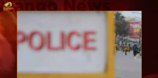 Chennai Man Left Bleeding On Road With No Help After Fatal Accident,Chennai Man Left Bleeding On Road,Bleeding On Road With No Help,Man Left Bleeding After Fatal Accident,Man Left Bleeding On Road,Mango News,Left bleeding on road after crash,Biker Kills Man In A Collision,Chennai Man Left Bleeding News Today,Chennai Man Left Bleeding Latest News,Chennai Man Fatal Accident Latest Updates,Chennai Man Fatal Accident Live News