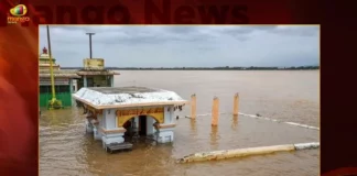 Godavari River Water Crosses Danger Mark In Telanganas Bhadradri Region,Godavari River Water Crosses Danger Mark,Danger Mark In Telanganas Bhadradri Region,Telanganas Bhadradri Region,Godavari River Water,Mango News,Amid heavy rain,Godavari river flows above danger mark,Godavari River Water Crosses Danger,River Godavari crosses danger mark,Telangana sounds alert,Godavari River Water Latest News,Godavari River Water Latest Updates,Telanganas Bhadradri Region Latest News,Telanganas Bhadradri Region Latest Updates,Telanganas Bhadradri Region Live News
