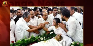 Last Rites Of Congress Leader Oomen Chandy On July 20,Last Rites Of Congress Leader,Congress Leader Oomen Chandy,Oomen Chandy On July 20,Oommen Chandy funeral,Last Rites Of Oomen Chandy,Oommen Chandys funeral,Former CM Oommen Chandy laid to rest,Oommen Chandy Live News,Oommen Chandys mortal remains,Former Kerala CM And Congress Leader,Last Rites Of Congress Leader News Today,Leader Oomen Chandy Latest Updates,Oommen Chandy funeral Latest News,Oommen Chandy funeral Latest Updates,Congress Leader Oomen Chandy Latest News