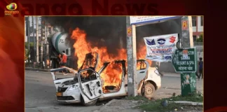 Haryana Communal Clashes Leave 4 Dead And 30 Injured Police On Alert,Haryana Communal Clashes,Communal Clashes Leave 4 Dead,Haryana Communal Clashes 30 Injured,Haryana Police On Alert,Haryana Violence Live Updates,Haryana Nuh Violence Live,Mango News,Haryana violence,Haryana On Alert After Communal Clashes,Haryana On High Alert,Communal clashes in 4 NCR districts,Indias northern Haryana state tense,Nuh Violence,Islamists attack VHPs shobha yatra,Nuh Violence Live Updates,Haryana Communal Clashes Latest News,Haryana Communal Clashes Latest Updates,Haryana Communal Clashes Live News