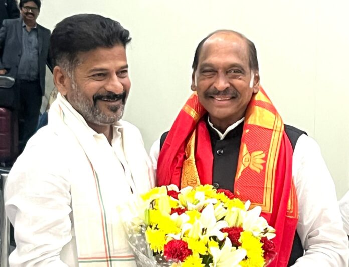 60% of Telangana budget is with KCR family Manikrao Thakare,60% of Telangana budget,budget is with KCR family,Manikrao Thakare,Mango News,Congress, TPCC, Rahul Gandhi, Revanth Reddy, Telangana elections,Telangana budget Latest News,Telangana budget Latest Updates,Manikrao Thakare Latest News,Manikrao Thakare Latest Updates,TPCC Latest News,Telangana Latest News And Updates, Telangana Political News And Updates