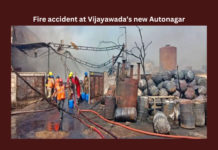 Fire Accident at Vijayawada’s New Autonagar, Fire Accident at Vijayawada, New Autonagar Fire Accident, Vijayawada New Autonagar, Autonagar Fire Accident News, Latest Vijayawada News, Autonagar, City, Fire Accident, Industrial Estate, Vijayawada, AP Live Updates, Andhra Pradesh, Political News, Mango News