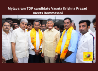 Mylavaram TDP Candidate Vasantha Krishna Prasad Meets Bommasani,Mango News,Bommasani Subba Rao,Devineni Umamaheswara Rao,Jana Sena,Mylavaram,TDP,Vasantha Krishna Prasad,AP Polls,AP Politics,AP News,AP Latest News,AP Elections News,Andhra Pradesh Elections,Elections 2024,AP Elections 2024,Mylavaram TDP Candidate Vasantha Krishna Prasad,Vasantha Krishna Prasad,Bommasani,TDP MLA Candidate Vasantha Krishnaprasad Meets Bommasani Subbarao,Vasantha Krishna Prasad Meets Bommasani,Mylavaram Politics,Mylavaram News,Mylavaram Ticket