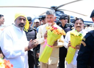 Chandrababu Naidu Pledges Godavari Waters for Rayalaseema in Election Campaign Rally, Chandrababu Naidu Pledges Godavari Waters, Chandrababu Naidu Pledges, Godavari Waters for Rayalaseema, Election Campaign Rally, Chandrababu Election Campaign Rally, Chandrababu Rally, Naidu, TDP, Chandrababu, 2024 Elections, Lok Sabha Elections, AP Live Updates, Andhra Pradesh, Political News, Mango News, Mango News Telugu