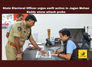 State Electoral Officer Urges Swift Action In Jagan Mohan Reddy Stone Attack Probe, State Electoral Officer Urges, Swift Action In Jagan Mohan Reddy Stone Attack, Jagan Mohan Reddy Stone Attack, Stone Attack, Election Commission of India, ECI, Meena, Mukesh Kumar, Kanti Rana, Vijayawada Police, AP, CM Jagan, Andhra Pradesh, Andhra Pradesh Elections, AP Live Updates, AP Political News, Mango News